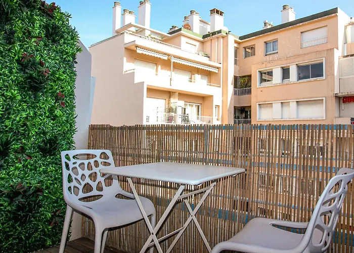 Foch Cocon Romantique Avec A Deux Pas Des Vagues * Antibes