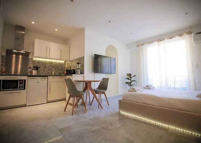 Foch Cocon Romantique Avec A Deux Pas Des Vagues