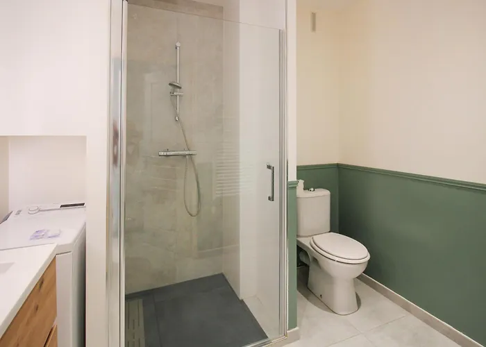 Foch Cocon Romantique Avec A Deux Pas Des Vagues Daire *